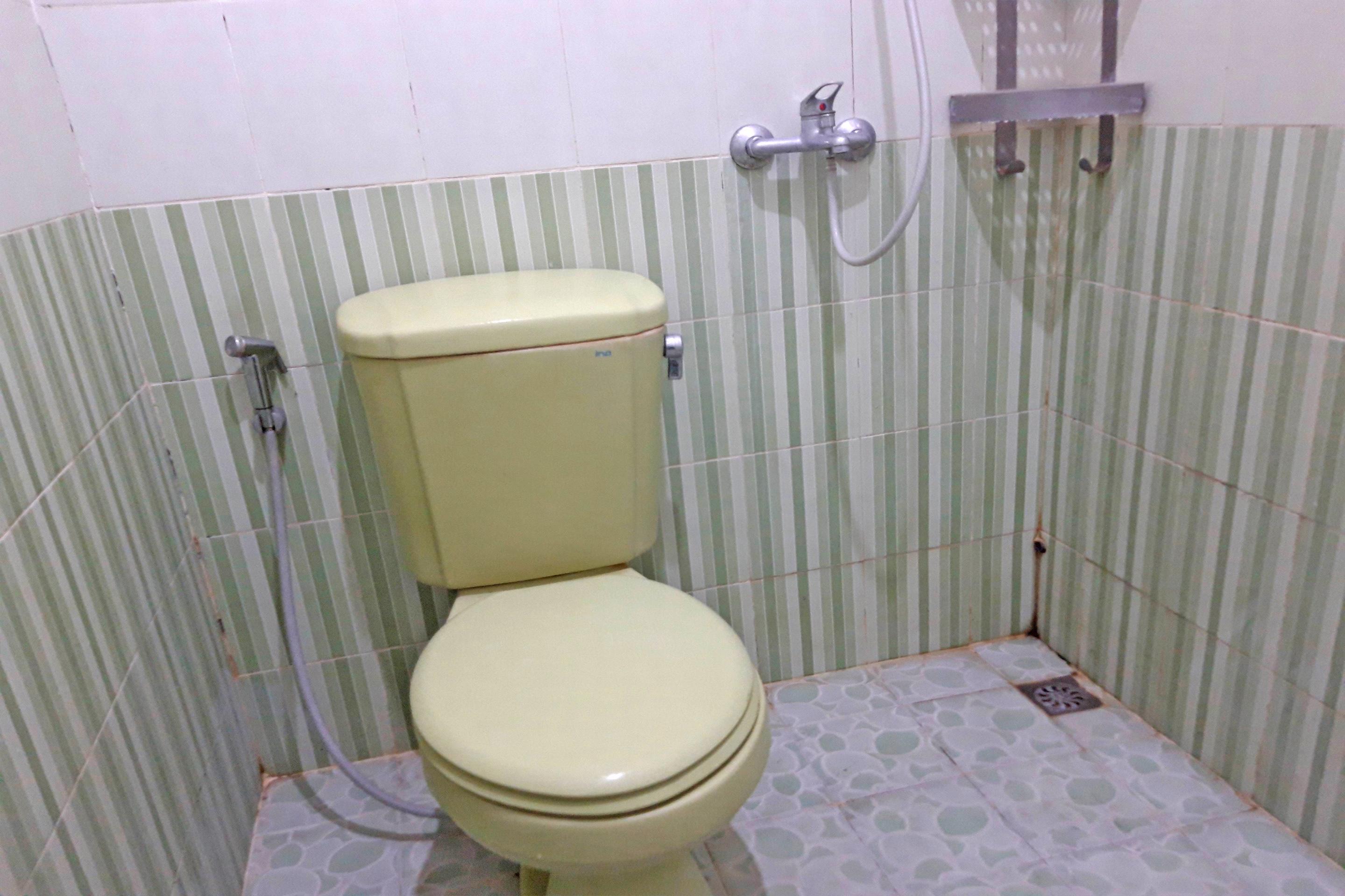 Oyo 1815 Gatsu Residence Semarang Eksteriør bilde