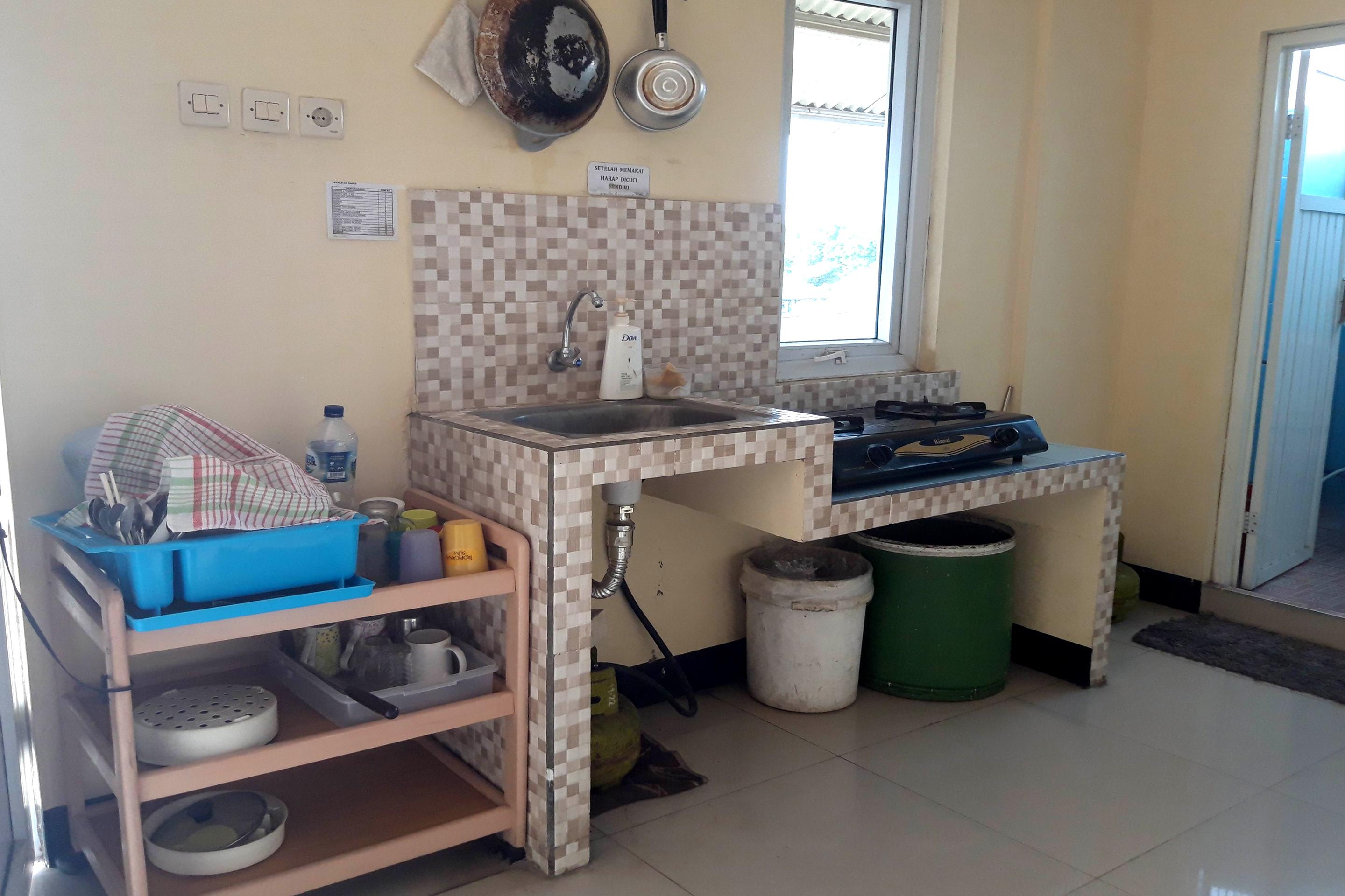 Oyo 1815 Gatsu Residence Semarang Eksteriør bilde
