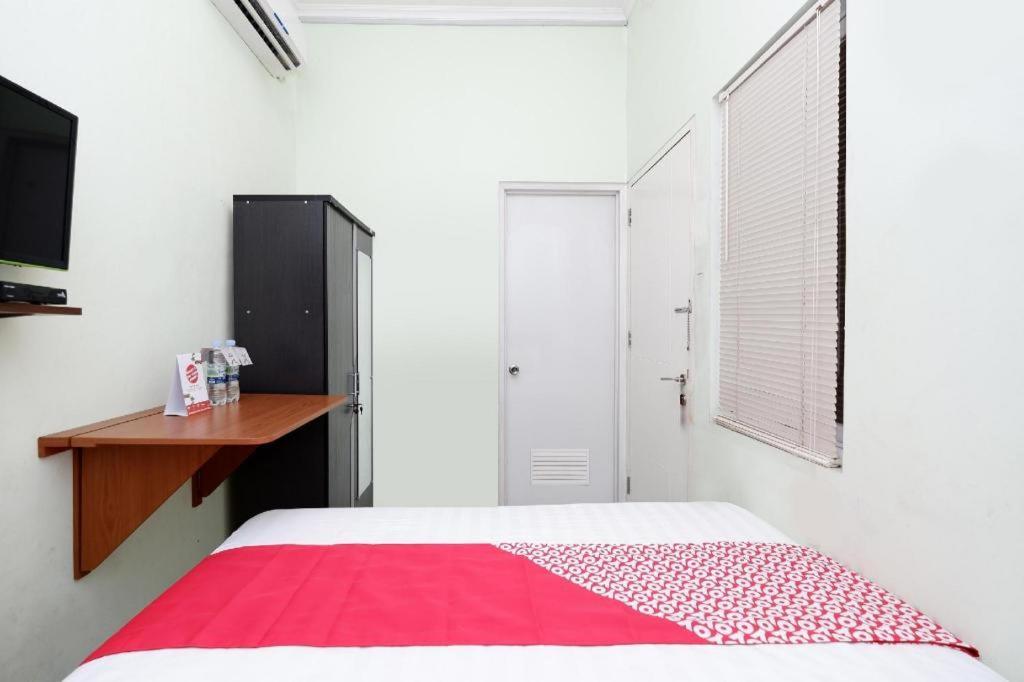 Oyo 1815 Gatsu Residence Semarang Eksteriør bilde